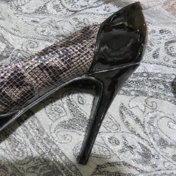 Guess by Marciano Andrea Platform Snakeskin Heels Pumps stilettos 7.5 Gorgeous! - Picture 12 of 13